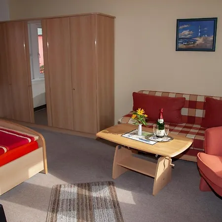 Penzion Doppelzimmer-mit-gemeinschaftsbad-fuer-2-personen-auf-ruegen-h4zi1 Rappin