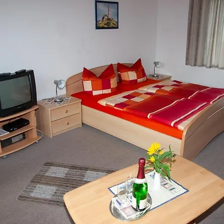 Penzion Doppelzimmer-mit-gemeinschaftsbad-fuer-2-personen-auf-ruegen-h4zi1